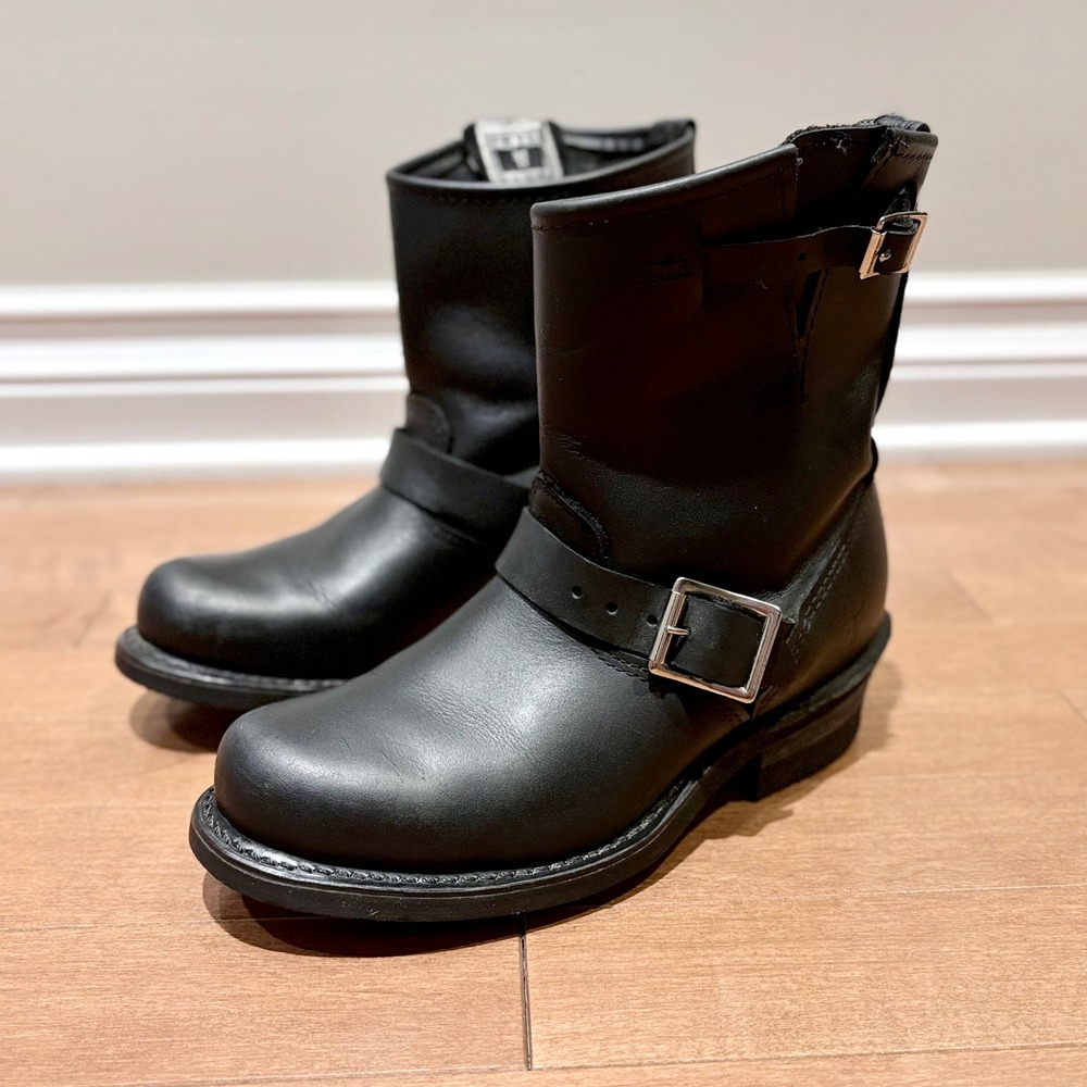 Frye Engineer 8R Black Leather Moto Boots 77500 - Womens Size 6M